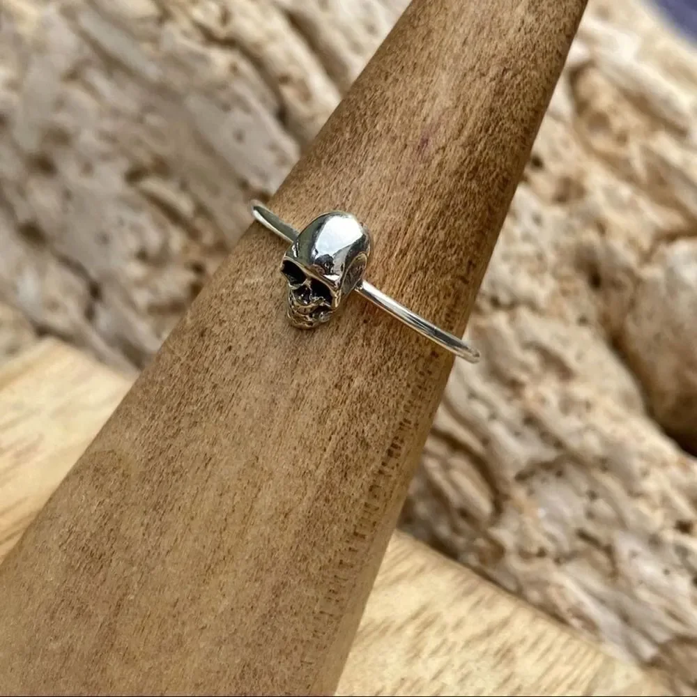 Sterling Silver Skull With Hollow Eyes Ring Sizes 5,6,8,9